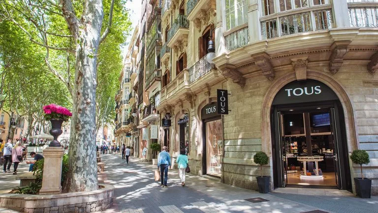 Fashion luxury shopping in Mallorca and Calvia